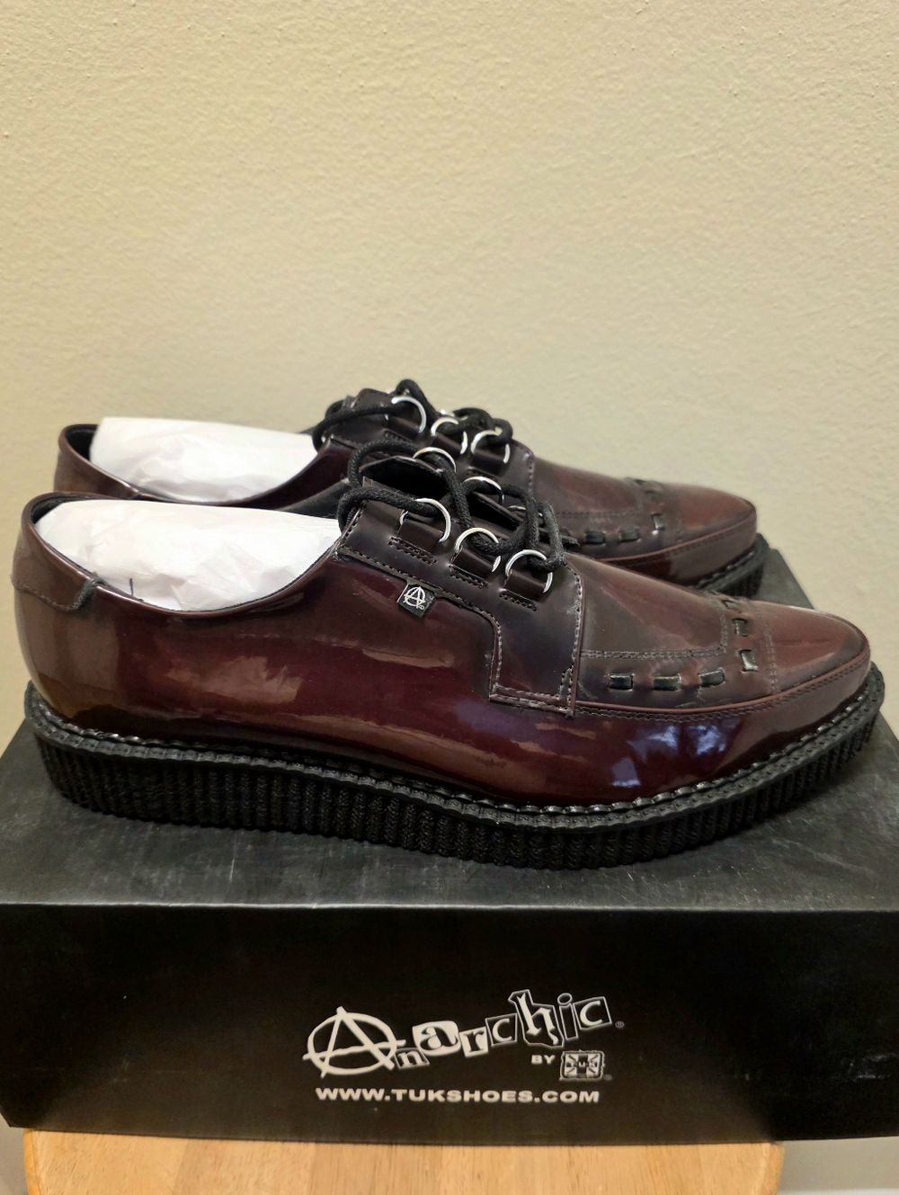 NWT TUK Burgundy Rub Off Pointed Creepers Shoes
